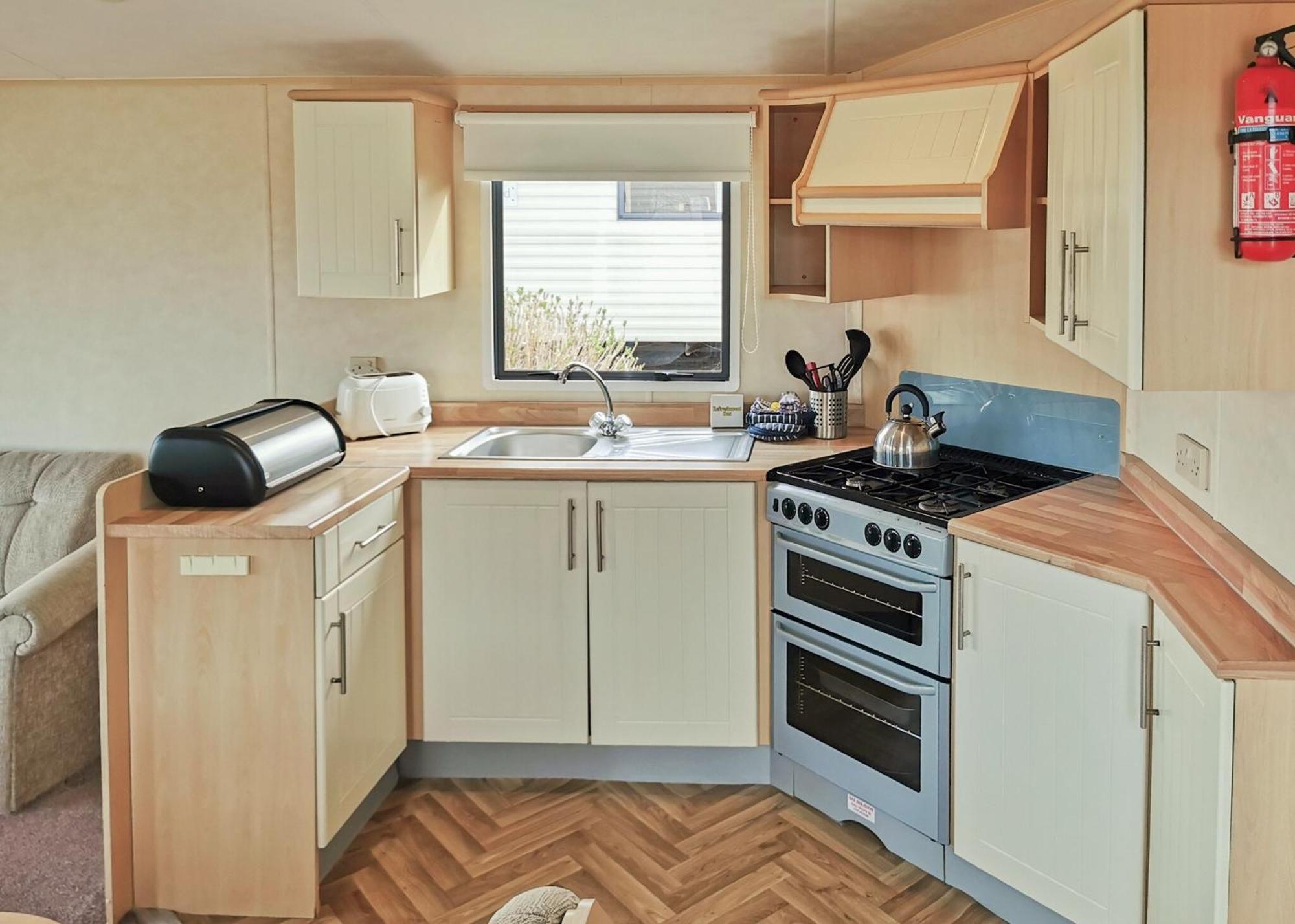 Grondre Holiday Park Clynderwen Exterior photo