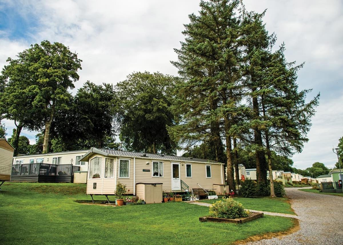 Grondre Holiday Park Clynderwen Exterior photo